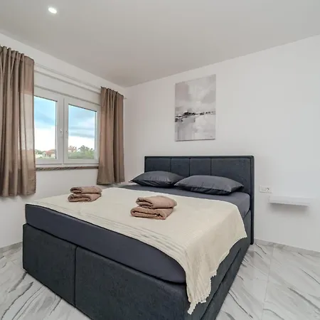 Apartamento Lukas Nin